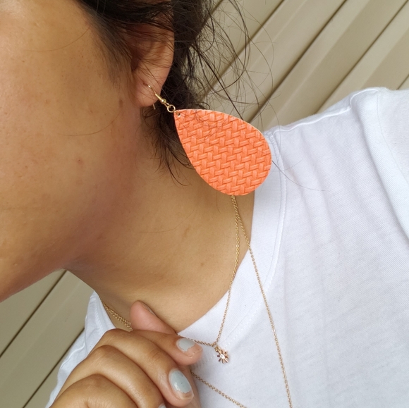RADICAL WRITER BASKET DROP EARRINGS IN ORANGE - Picture 2 of 4